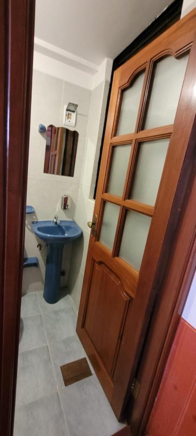 科帕卡巴纳Hostal Sol Y Luna住宿加早餐旅馆 外观 照片