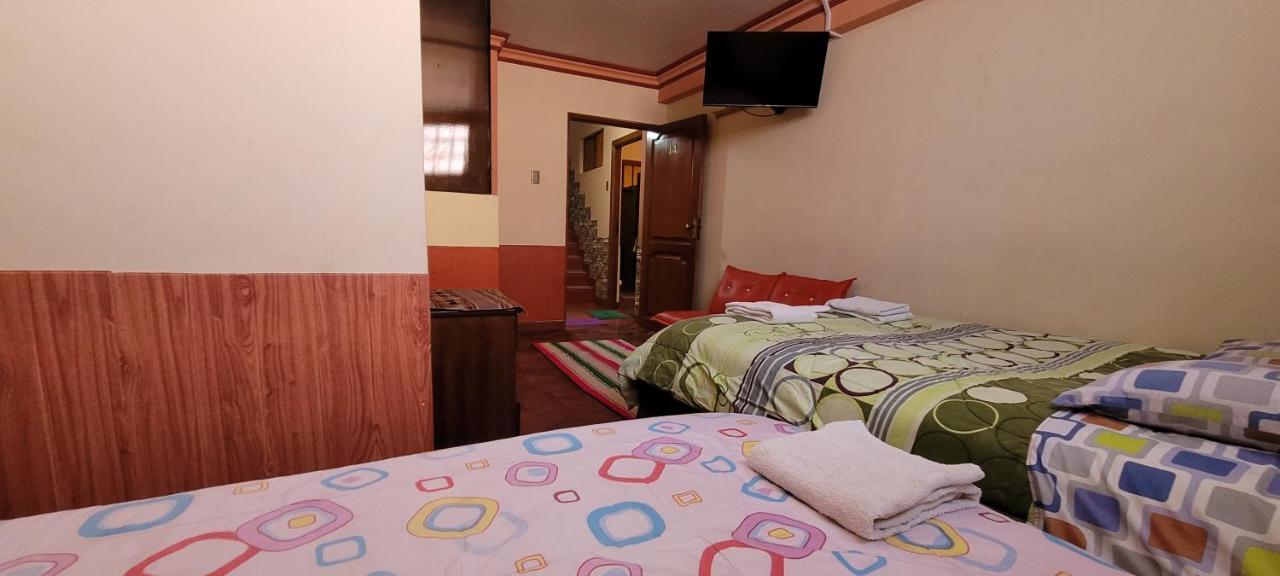 科帕卡巴纳Hostal Sol Y Luna住宿加早餐旅馆 外观 照片