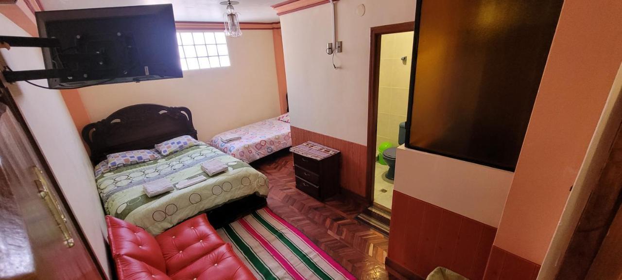 科帕卡巴纳Hostal Sol Y Luna住宿加早餐旅馆 外观 照片