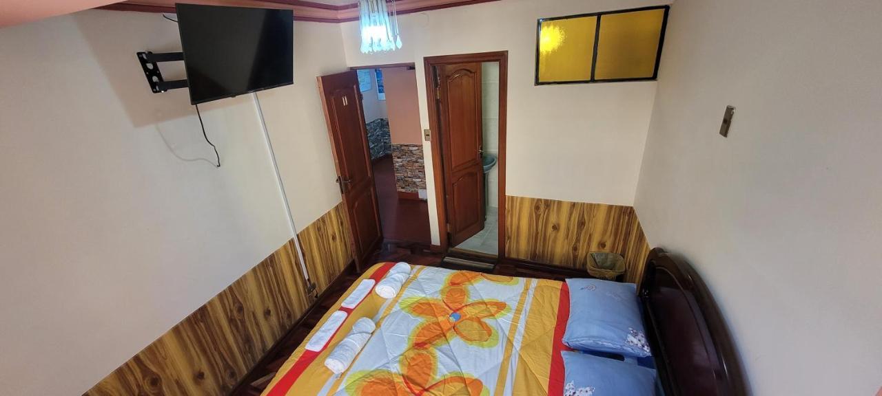 科帕卡巴纳Hostal Sol Y Luna住宿加早餐旅馆 外观 照片