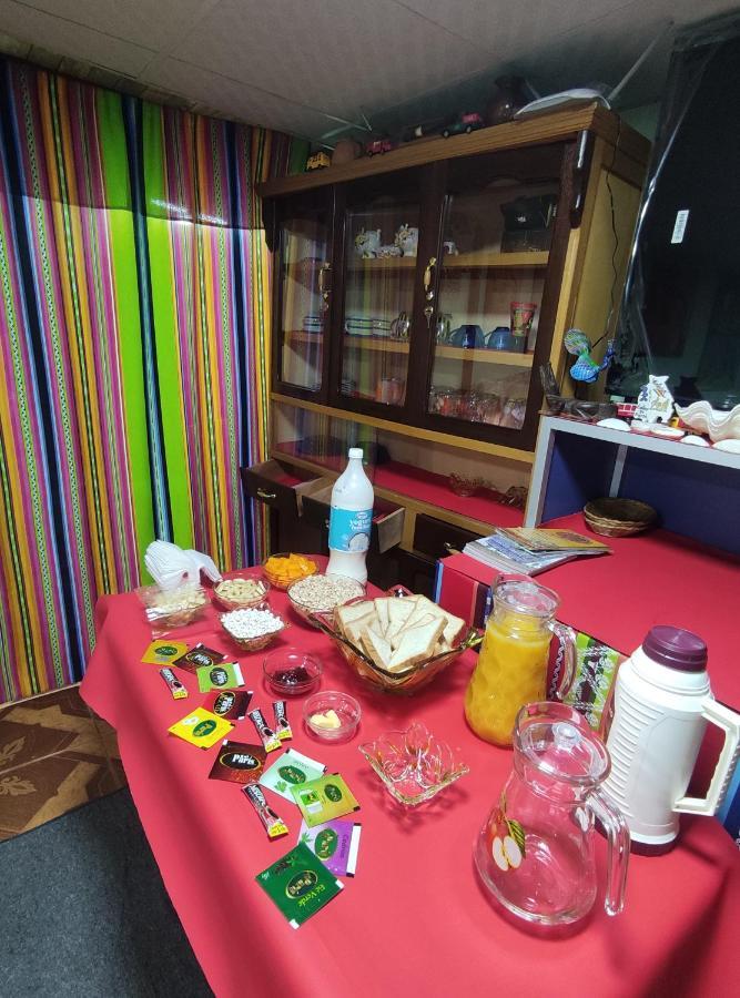 科帕卡巴纳Hostal Sol Y Luna住宿加早餐旅馆 外观 照片
